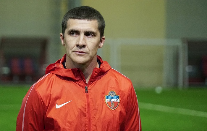 Экс-наставник футбольного клуба «Тюмень» Виктор Тренёв возглавил «Челябинск»