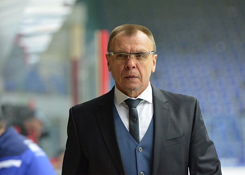 Военных лётчиков поведет в бой Александр Соколов