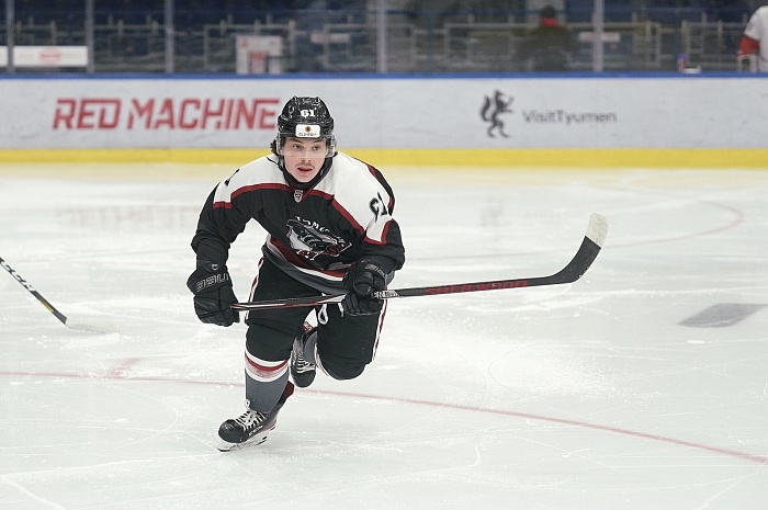Лучший бомбардир «Тюменского Легиона» Данила Ганин отправился на просмотр в ХК «Магнитка»