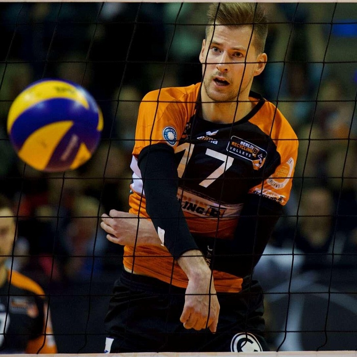 Игрок сборной Германии собирается в Нижневартовск