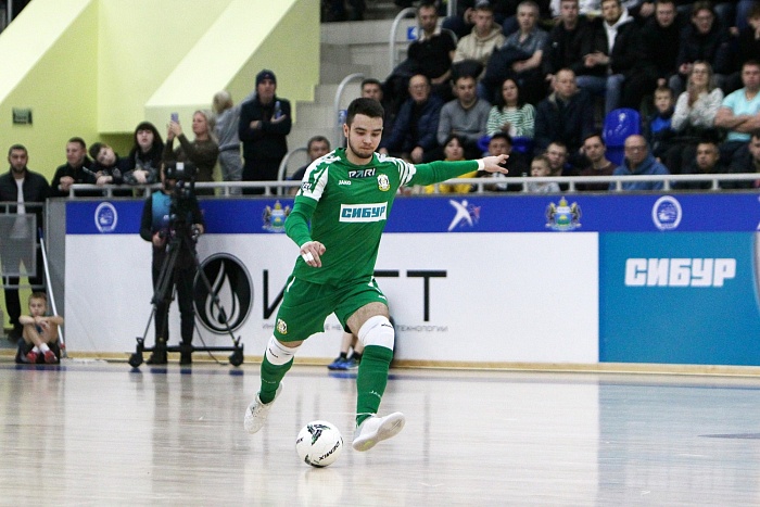 Вратарь мини-футбольного клуба «Тюмень» Денис Субботин: «Мы будем внимательно относиться к эпизодам, когда мяч у Руслана Кудзиева»