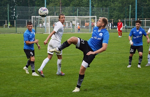 Футболисты тюменского клуба ТДСК одержали волевую победу над москвичами