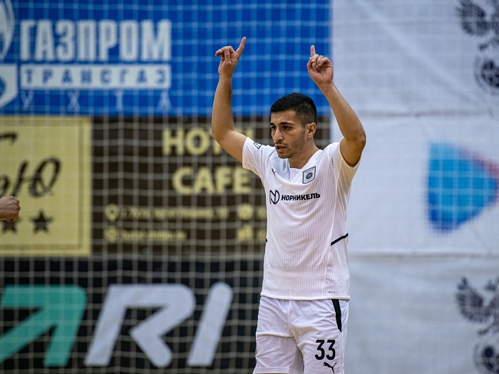 Нападающий мини-футбольного клуба «Норильский никель» Владимир Саносян: «Вся лига будет рада возвращению Артёма Антошкина»