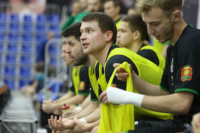 Игрок мини-футбольного клуба ЛКС Александр Коробейников: «В высшей лиге, конечно, случались хет-трики и всё, что угодно»