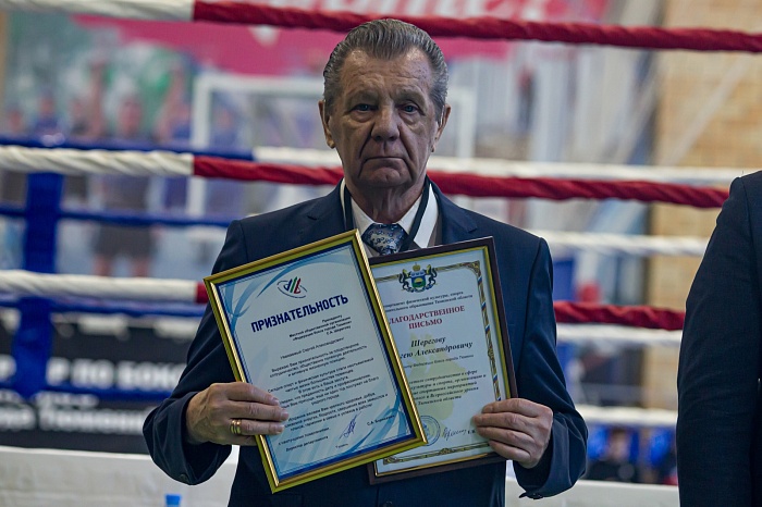 Руководитель федерации бокса города Тюмени Сергей Шерегов: «Если раньше хорошие боксёры были выпускниками муниципальных организаций, то сегодня частные клубы с ними наравне»