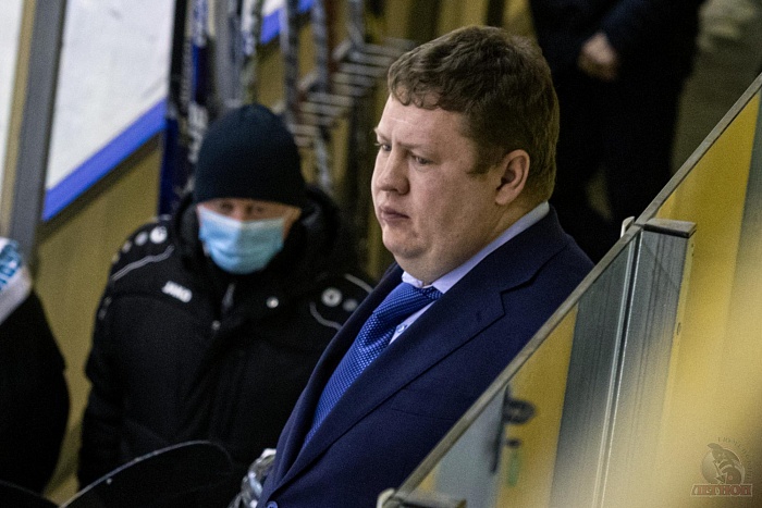 Евгений Шмелев: «К нападающим есть претензии»