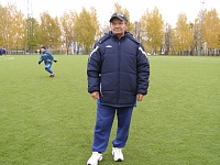 Тюменскому тренеру по футболу Владимиру Масленникову исполнилось 85 лет