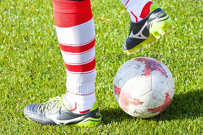 Ялуторовский «Тобол» обыграл футболистов «Олимпа» и стал лидером