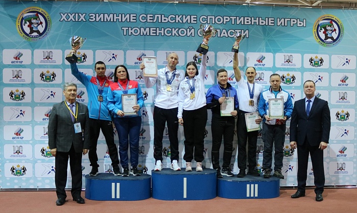 Сборная Ишимского района победила в троеборье дояров на зимних сельских играх