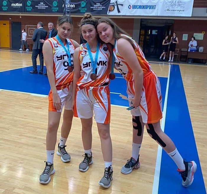 Северянки помогли уральской команде