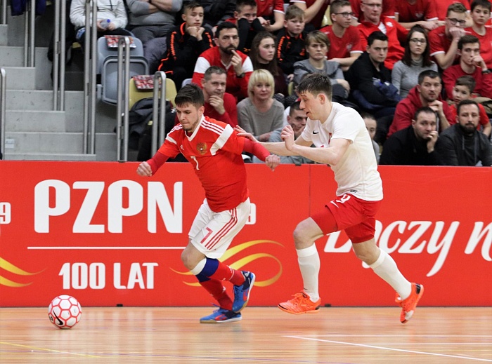 Иван Милованов забил полякам!