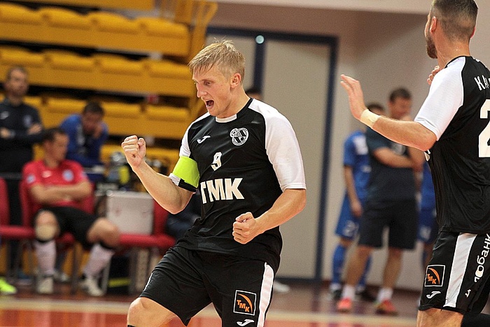 «Синара» рвется к домашнему трофею