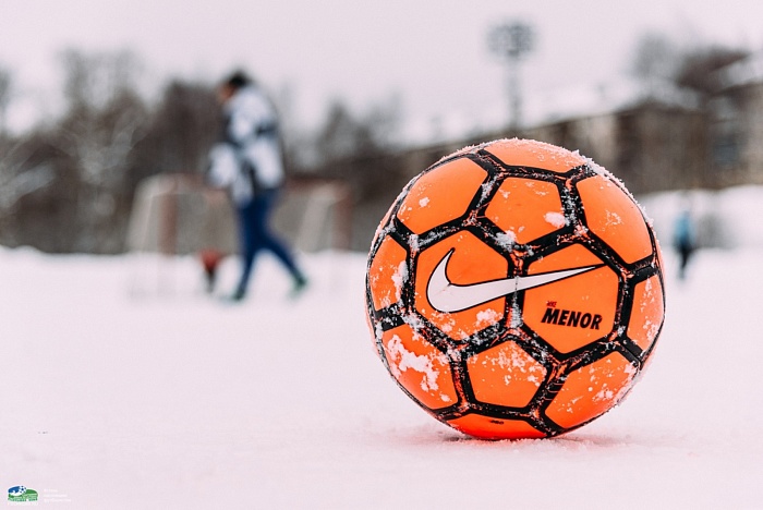 «Слава» и «Чинги-Тура» возглавляют таблицу зимнего чемпионата области по футболу среди ветеранов