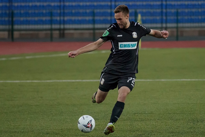 Защитник футбольного клуба «Тюмень» Александр Бем: «Противостояние с Никитой Чистяковым получилось интересным, но мы оба провели не идеальный матч»