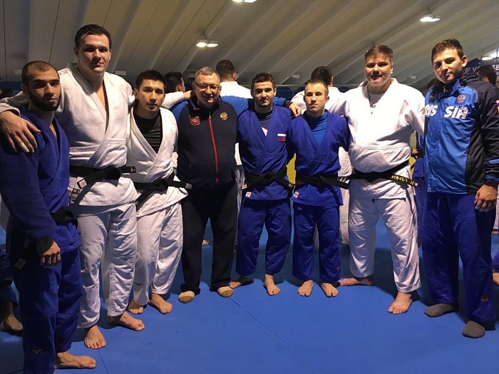 Данил Волович: «Тюменец на равных боролся с Ринером»