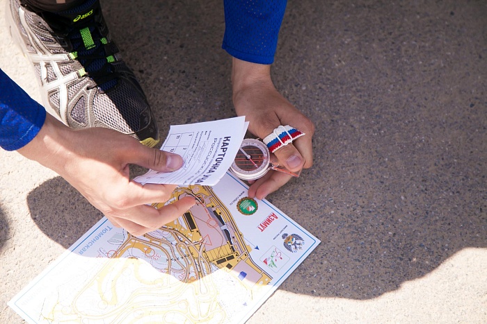 Восемьдесят ориентировщиков бежали онлайн