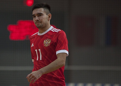 Коммунисты усилились форвардом сборной России