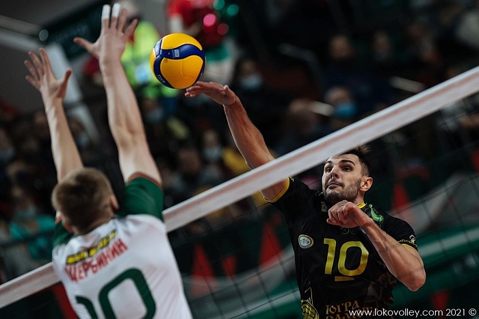 Против чемпионов страны не устояли