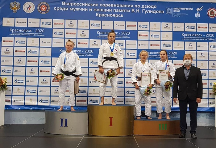 Борцы добыли еще шесть медалей