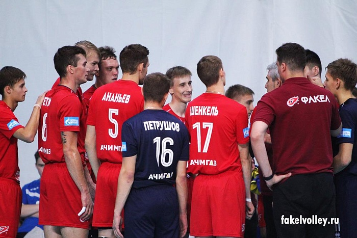 «Факел» начнет чемпионат в Новом Уренгое