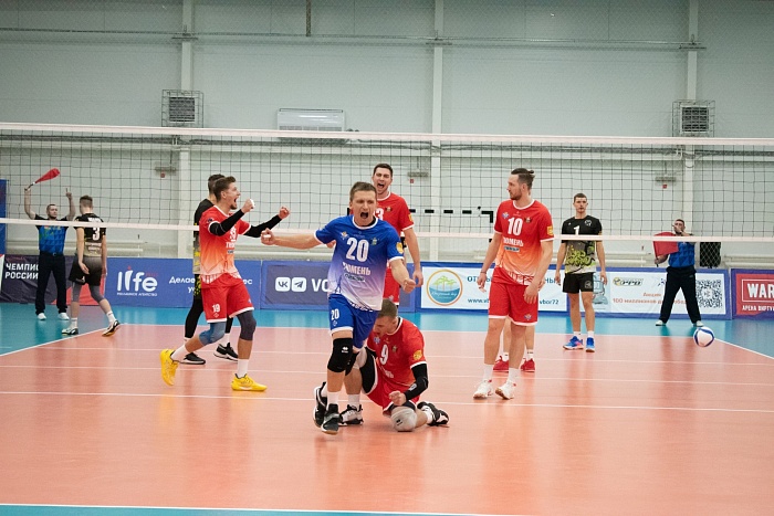 В Челябинске волейболисты «Тюмени» справились с хозяевами площадки