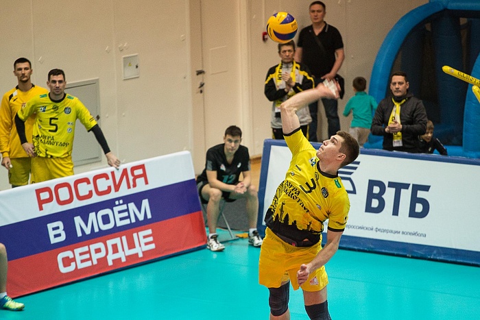 Блокирующий «Самотлора» остался в суперлиге