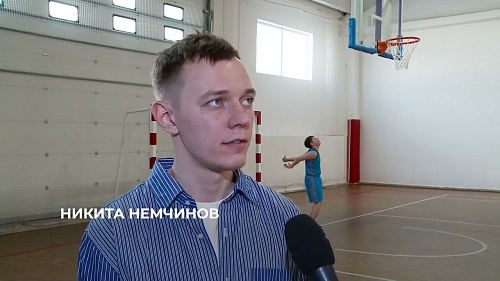 Баскетбольный тренер Василий Прокофьев провёл мастер-классы в Тюмени