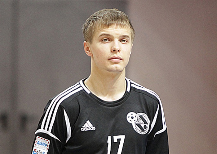 Уральцы расторгли контракт с Зайковым