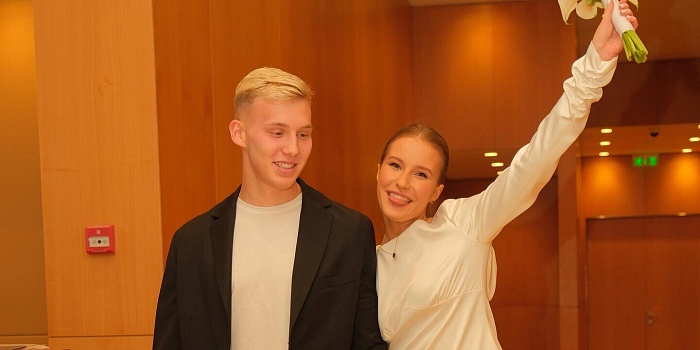 Защитник футбольной команды «Спартак» Павел Маслов посетил свадьбу одноклубника