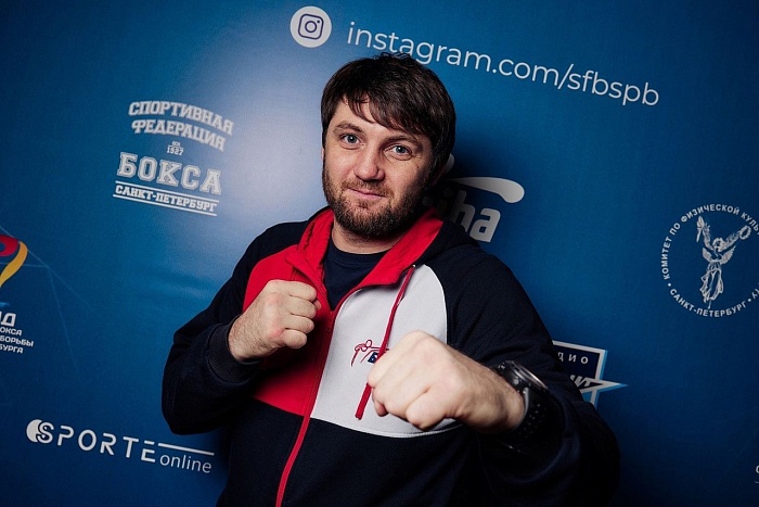 Тренер спортивной школы №3 по боксу Евгений Божко: «Мы часто проводим для воспитанников экскурсии: ходили, например, в городскую библиотеку и даже в кинологический центр»