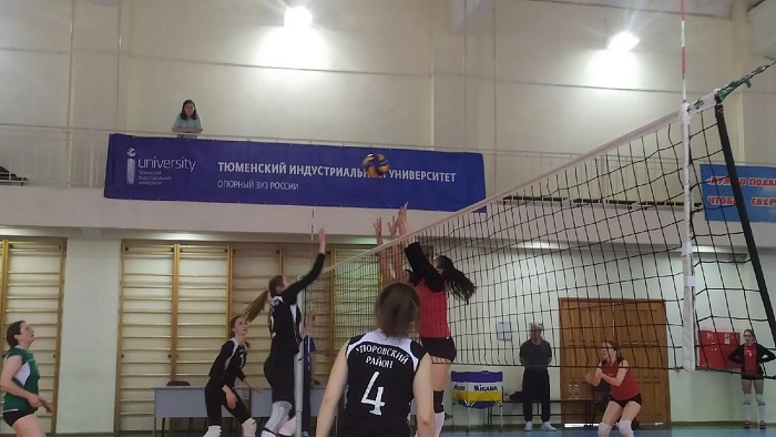 Претенденты на волейбольные титулы сыграют в мае