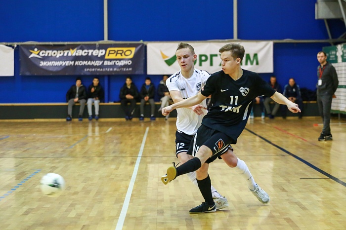 Воспитанники Ильдара Нугуманова сразятся за бронзу