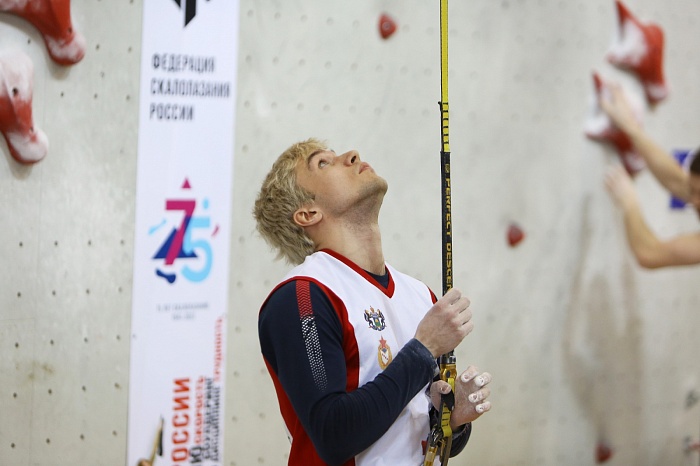 В Тюмени стартует скалолазный марафон, где выступят рекордсмен в «скорости» Александр Шиков и участница Олимпиады-2020 Юлия Каплина