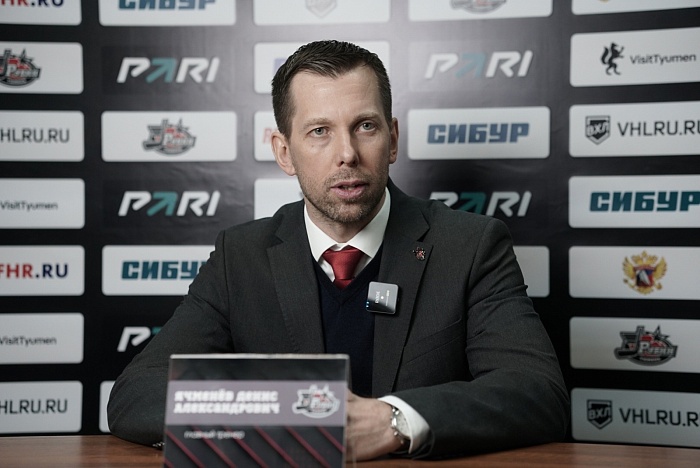 Наставник хоккейного клуба «Рубин» Денис Ячменёв: «Победа – лучший подарок на День тренера»