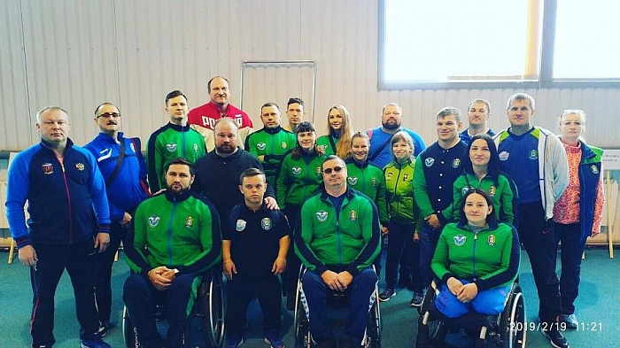 Отличились в толкании и прыжках