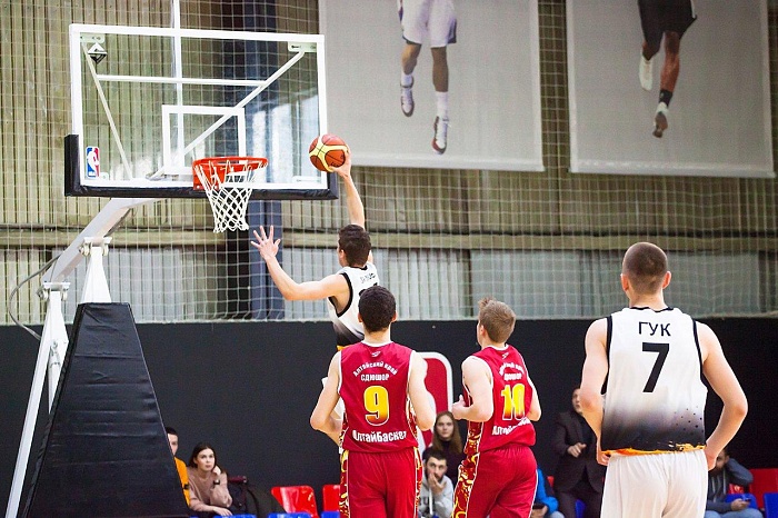 Фото Александра ЗЫРЯНОВА