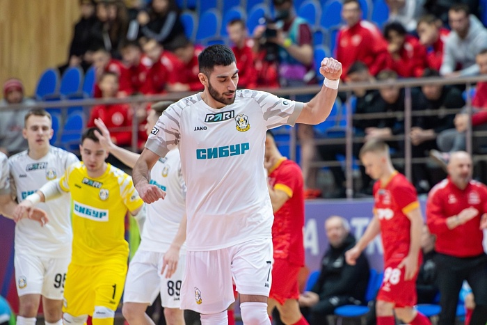 Игрок МФК «Тюмень» Камиль Герейханов – вновь в сборной России, как и Денис Субботин