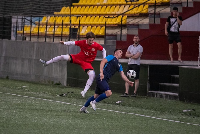 Футболисты ТДСК досрочно стали чемпионами!