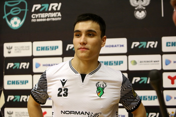 Президент мини-футбольного клуба «Тюмень» Александр Попов: «Дадим шанс Азизу Муждакову закрепиться в команде»