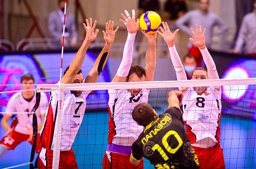 Нижневартовцы открыли чемпионат гостевой победой