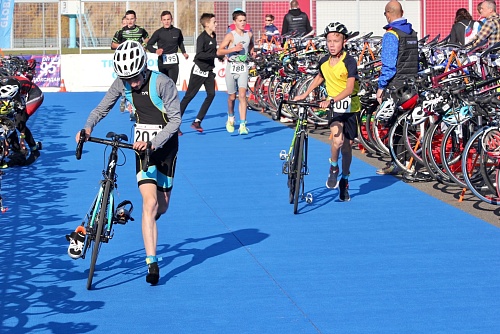 Юные тюменцы выиграли эстафету в дуатлоне