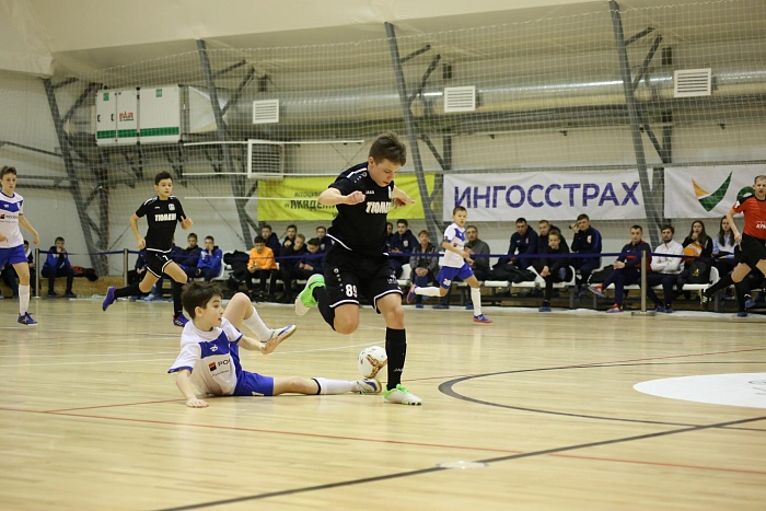 За выход в полуфинал поспорят с ВИЗом