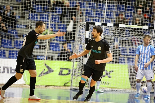 Сумасшедшую футзальную перестрелку сморите на «Т+В»