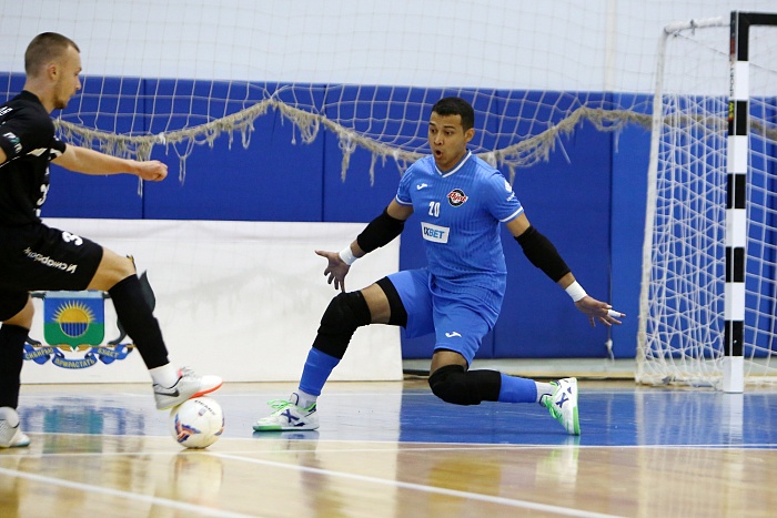 Турнир по мини-футболу на призы Тюменской области. «Синара» (Екатеринбург) – «Аят» (Рудный) – 6:3