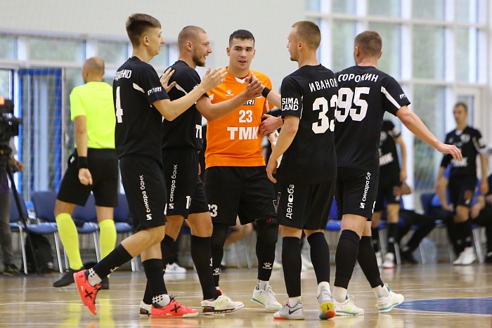 Турнир по мини-футболу на призы Тюменской области. «Синара» (Екатеринбург) – «Аят» (Рудный) – 6:3