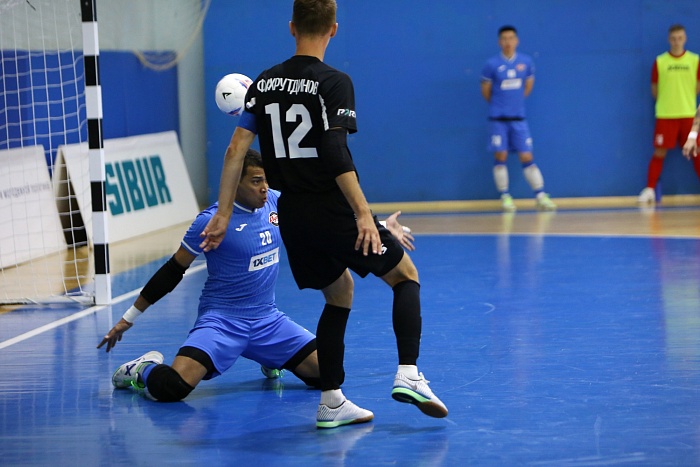 Турнир по мини-футболу на призы Тюменской области. «Синара» (Екатеринбург) – «Аят» (Рудный) – 6:3