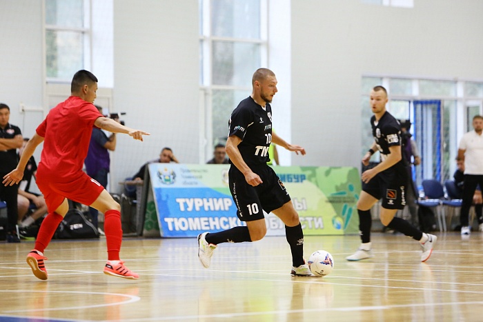 Турнир по мини-футболу на призы Тюменской области. «Синара» (Екатеринбург) – «Аят» (Рудный) – 6:3