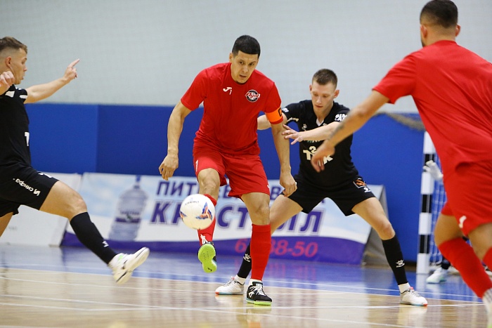 Турнир по мини-футболу на призы Тюменской области. «Синара» (Екатеринбург) – «Аят» (Рудный) – 6:3