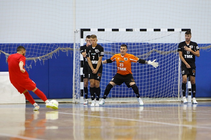 Турнир по мини-футболу на призы Тюменской области. «Синара» (Екатеринбург) – «Аят» (Рудный) – 6:3