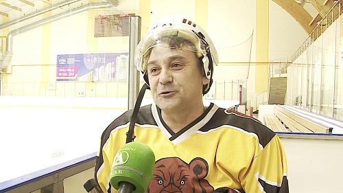 В Тюмени состоялся хоккейный турнир, посвящённый Дню Победы